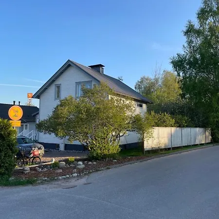 Vila Romanttinen Vanha Talo Hyryla